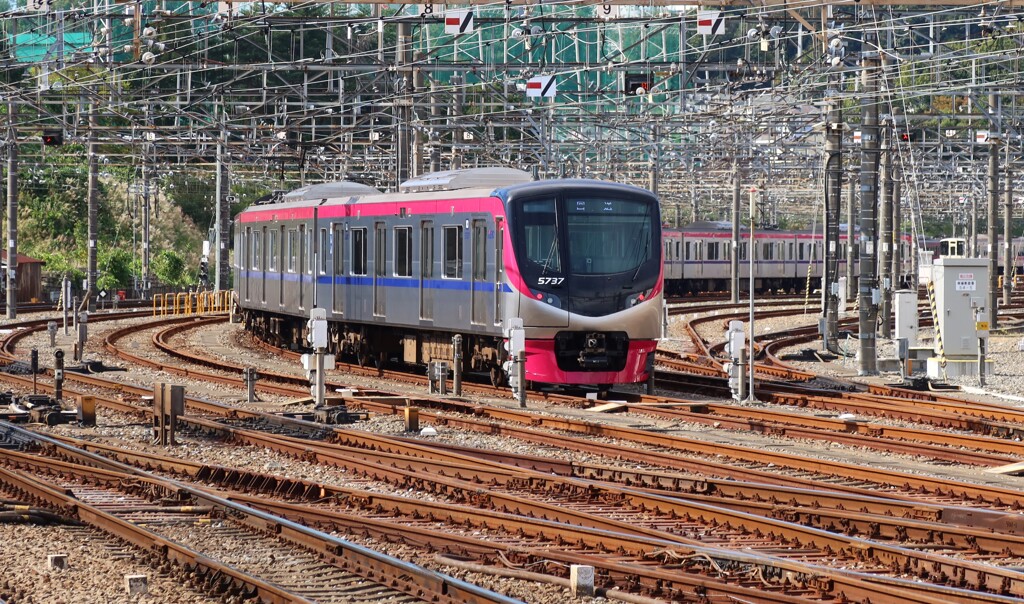 京王電鉄若葉台工場車庫