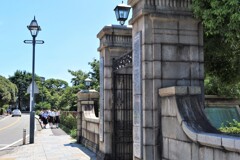 外国人墓地の正門