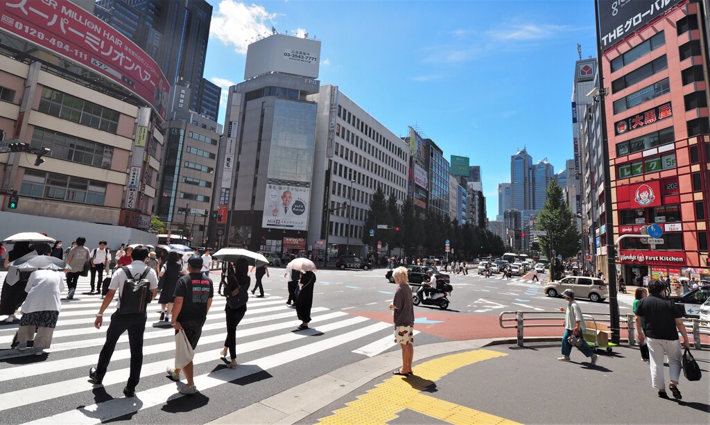 新宿駅西口南