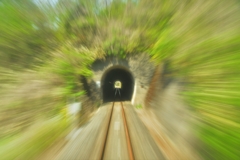 25050105