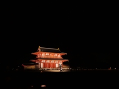 孤高の朱雀門