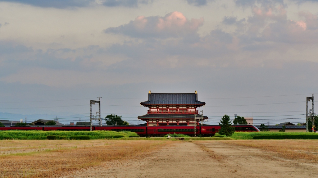 「ひのとり」と朱雀門