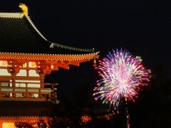 朱雀門と花火4