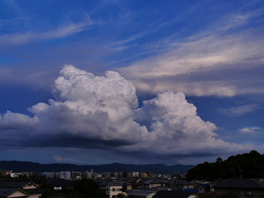 まだまだ夏雲・・。