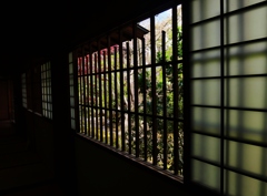 町家の格子窓