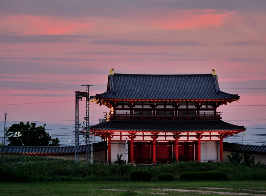 夕焼けの朱雀門
