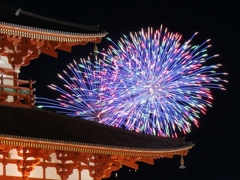 大極殿を彩る
