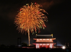 朱雀門と花火1