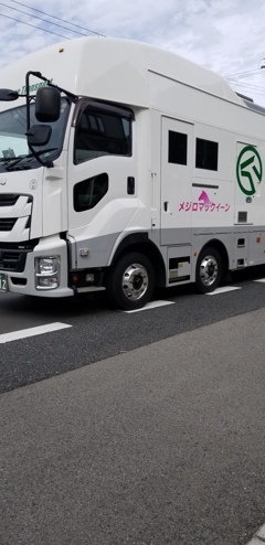 JRA競馬輸送車①