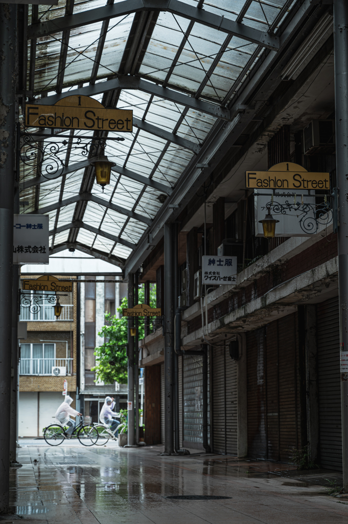 朽ちゆくFashion Street
