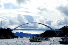 出島漁港から見る出島大橋