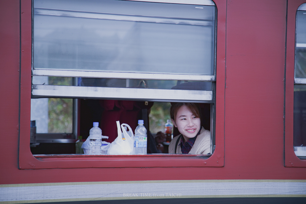 窓際の席の君