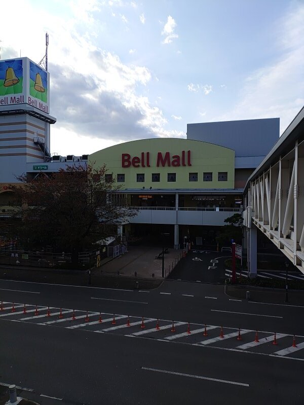 道路と商業施設（11月7日）