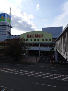 道路と商業施設（11月7日）