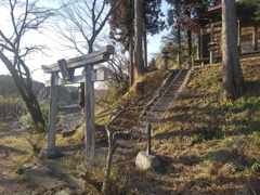 川崎城跡公園の丘の神社（3月14日）