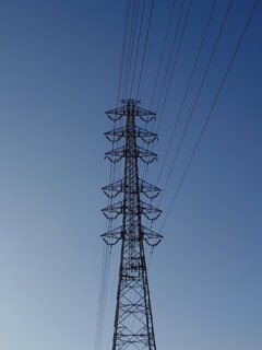 青空と鉄塔（12月6日）