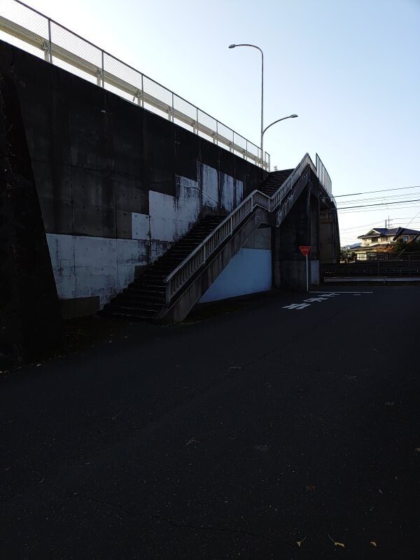 陸橋の階段（12月13日）