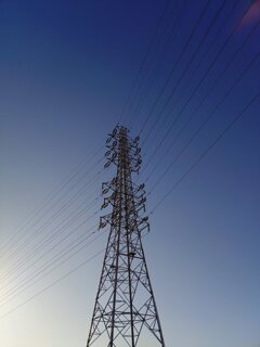 青空と鉄塔（12月6日）