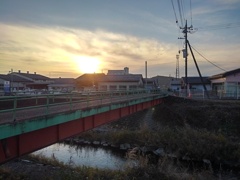 橋と電柱と鉄塔と川（12月3日）