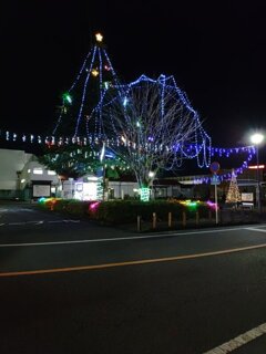 矢板駅のイルミが見える道路（12月5日）