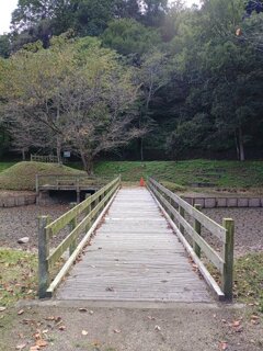 川崎城跡公園の池の橋（9月30日）