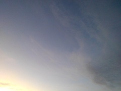薄い雲と夕日（10月1日）