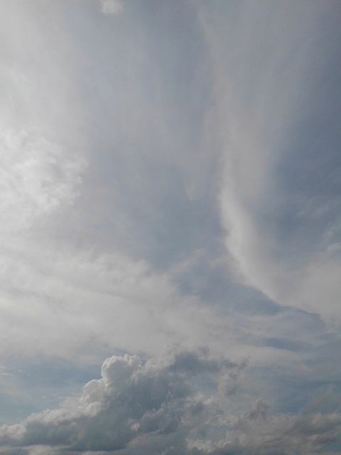 入道雲と薄い雲（6月24日）