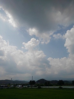 入道雲の見える空（8月13日）