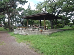 烏ヶ森公園の広めの休憩所（8月10日）
