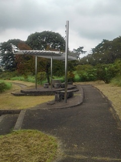 長峰公園の丘の休憩所（9月14日）