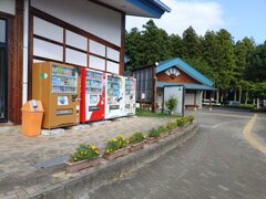 道の駅の那須与一の郷の自動販売機（8月16日）