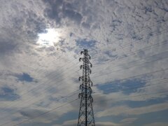 鉄塔と鱗雲（8月29日）