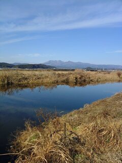 高原山と川（12月8日）