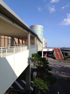 連絡通路と映画館（11月7日）