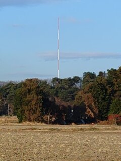 細長い鉄塔（12月17日）
