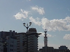 街中の街灯と鉄塔（2月7日）