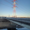 鉄塔と道路橋（1月13日）