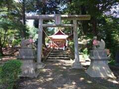 烏ヶ森公園の丘の鳥居（8月8日）