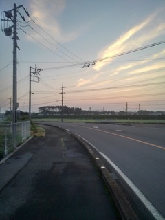 電柱と朝焼け空（7月13日）