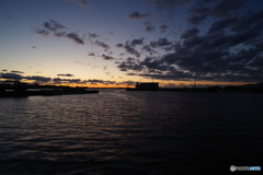 北海道 岩内漁港から見る日没