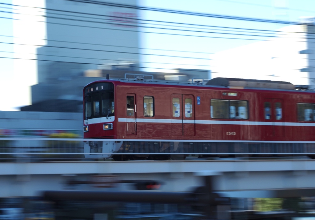 街を走る京急電車