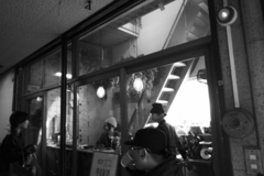 路地裏のカフェ