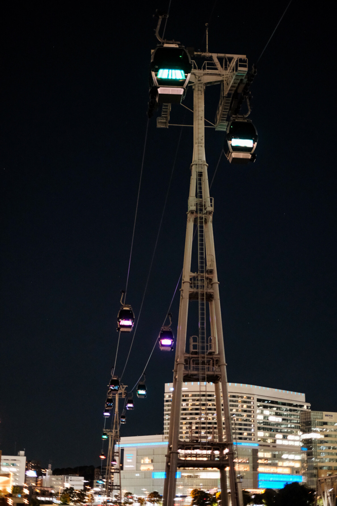 横浜の空を彩る