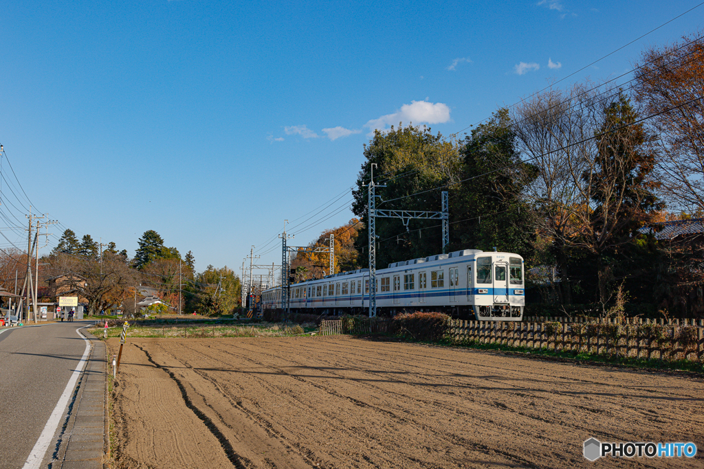 8000という名の車両