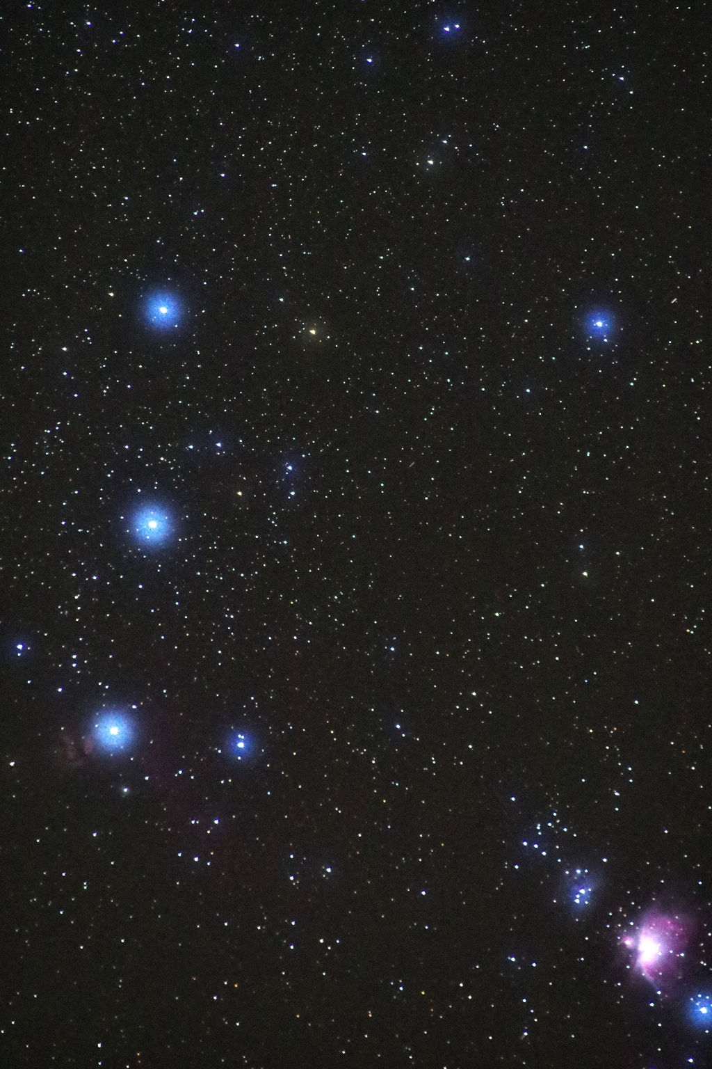 オリオン座の大三ツ星とオリオン大星雲