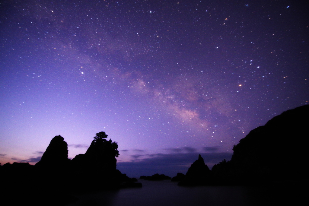 夜明けの海金剛と天の川