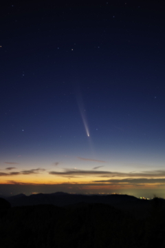 紫金山（ツチンシャン）-アトラス彗星