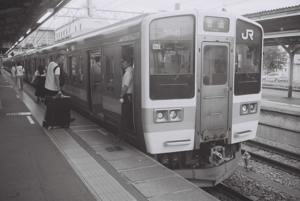 高尾駅　211系