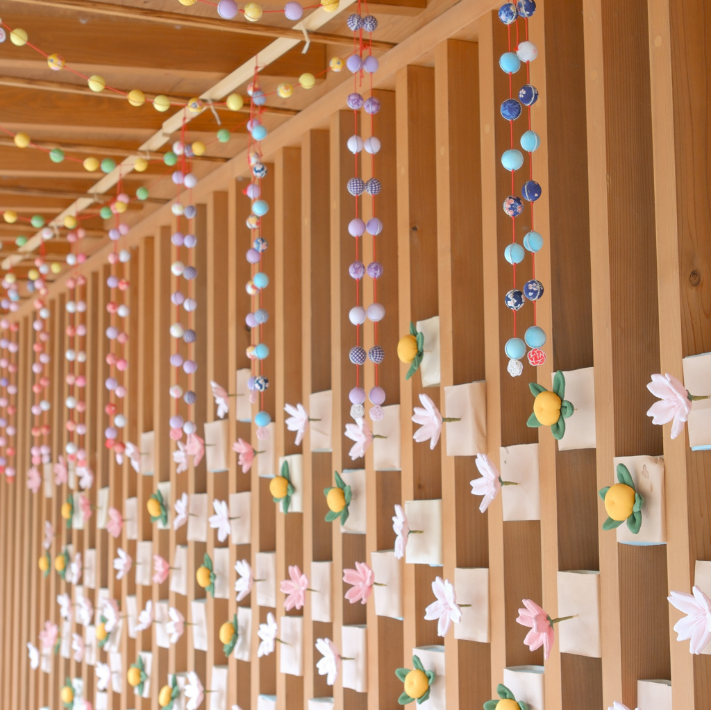 神社の飾りつけ