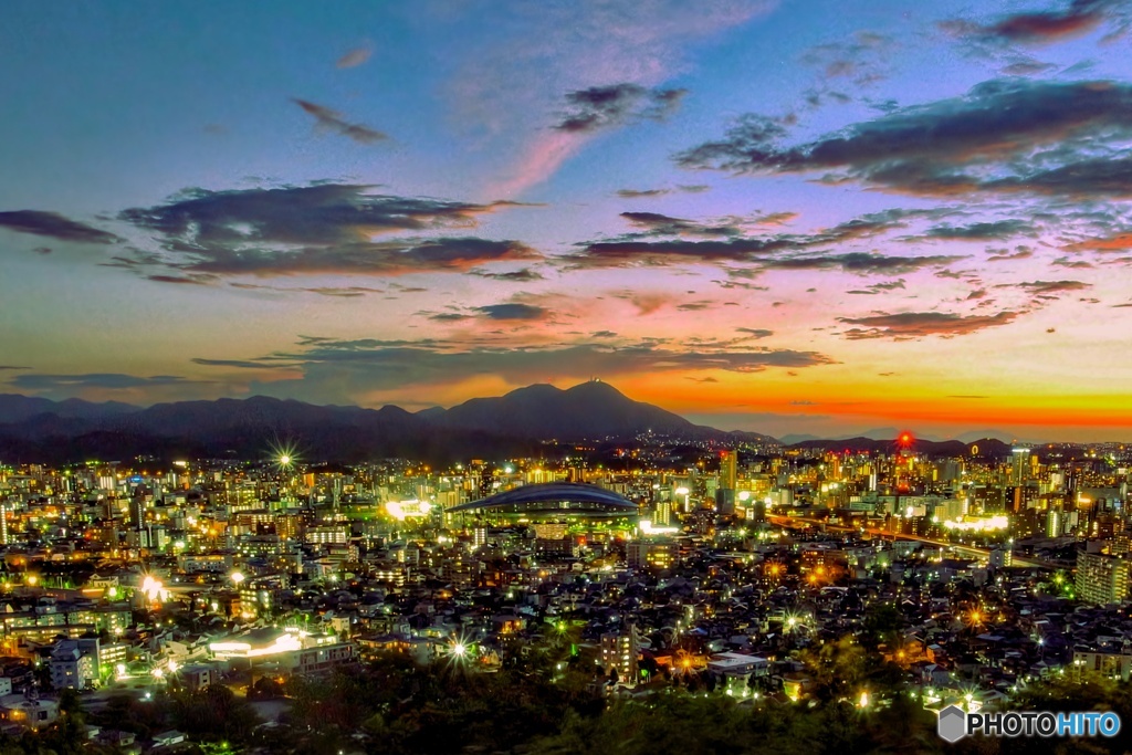 夕暮れの展望台から